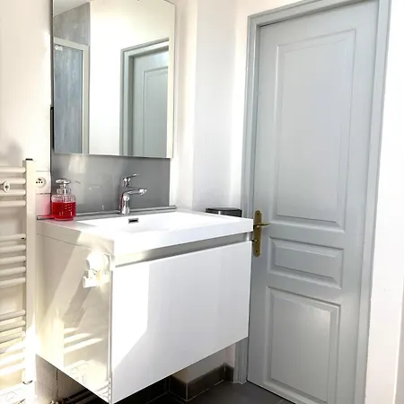 Colette Parking Privé Et Calme Appartement Troyes